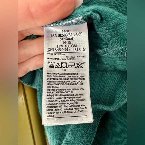 GAP tee - Picture 6 of 6